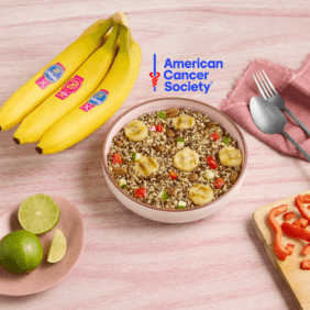 Ensalada de quinoa con bananas Chiquita asadas